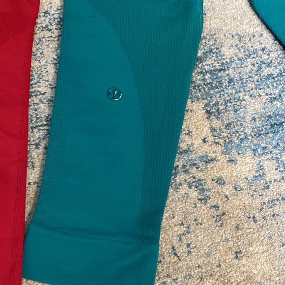 Lululemon Workout Set of 4 | Size 0 leggings, Size 4 tanks in GUC - Picture 3 of 13